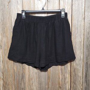 Umgee M Women's Shorts Black Scallop Hem Linen Blend Pull On